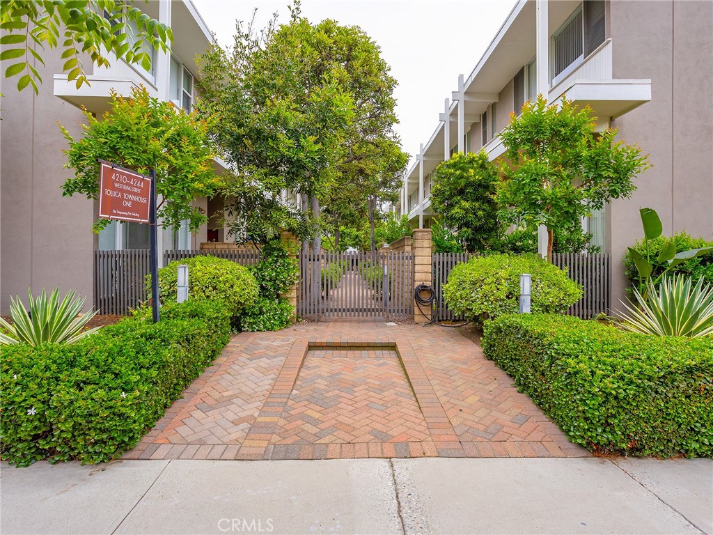 3B656D8D 5374 452E 8Ac6 B1D2D635C802 4222 W Kling Street, Burbank, Ca 91505 &Lt;Span Style='BackgroundColor:transparent;Padding:0Px;'&Gt; &Lt;Small&Gt; &Lt;I&Gt; &Lt;/I&Gt; &Lt;/Small&Gt;&Lt;/Span&Gt;