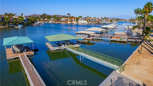 Detail Gallery Image 5 of 75 For 23256 Gray Fox Dr, Canyon Lake,  CA 92587 - 3 Beds | 3 Baths