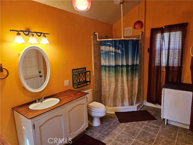 Detail Gallery Image 15 of 34 For 5532 Pine Ave, Clearlake,  CA 95422 - 2 Beds | 2 Baths