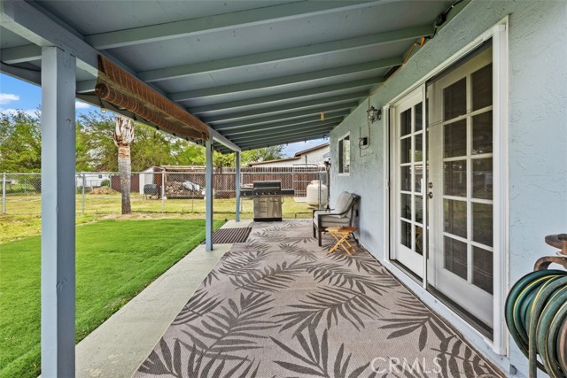 142 Hope Street, Ramona CA: https://media.crmls.org/medias/3b6706b8-878f-47b2-a555-2ecb5762ef36.jpg