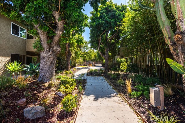 Detail Gallery Image 29 of 35 For 4727 W 147th St #114,  Lawndale,  CA 90260 - 2 Beds | 2 Baths