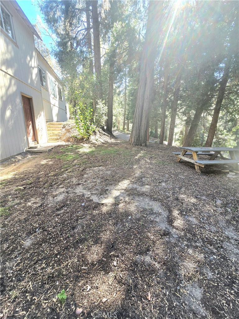 https://media.crmls.org/medias/3b67a557-65d9-4658-9d3f-35c2cff26204.jpg?preset=X-Large