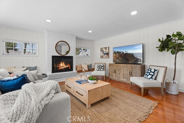 Detail Gallery Image 7 of 37 For 8212 Reading Ave, Los Angeles,  CA 90045 - 3 Beds | 1/1 Baths