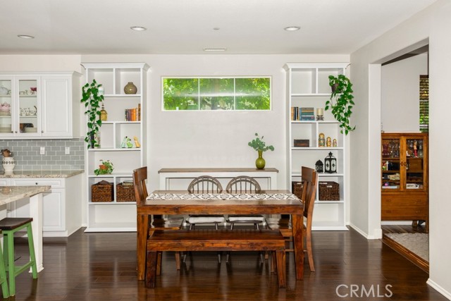 4069 Cottage Way, Ontario CA: https://media.crmls.org/medias/3b67f33b-d867-4870-b24d-fba377719d36.jpg