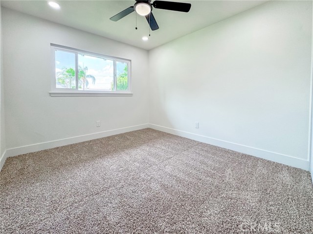 Detail Gallery Image 11 of 19 For 850 E Holly St, Rialto,  CA 92376 - 4 Beds | 2 Baths