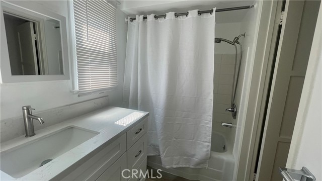 Detail Gallery Image 12 of 23 For 364 370 1/2 S Sierra Madre Bld, Pasadena,  CA 91107 - 1 Beds | 1 Baths
