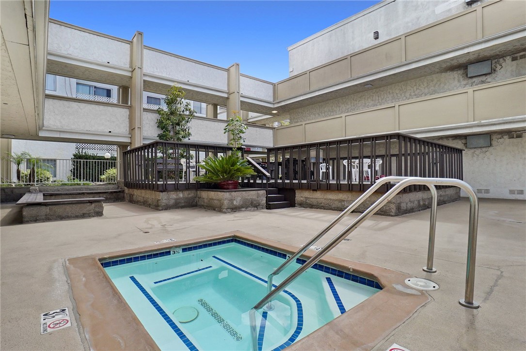 Detail Gallery Image 18 of 20 For 3565 Linden Ave #164,  Long Beach,  CA 90807 - 1 Beds | 1 Baths