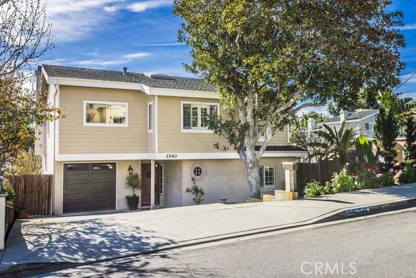 1540 2nd Street, Manhattan Beach, California 90266, 4 Bedrooms Bedrooms, ,3 BathroomsBathrooms,Residential,Sold,2nd,SB15015200