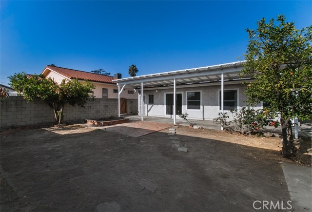 Detail Gallery Image 3 of 35 For 11344 Delano St, North Hollywood,  CA 91606 - 2 Beds | 2 Baths