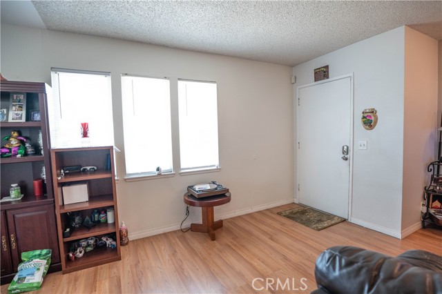 Detail Gallery Image 2 of 38 For 31095 Camino Verde, Temecula,  CA 92591 - 3 Beds | 1/1 Baths