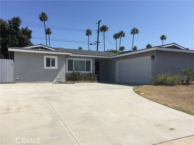 7681 Yukon Dr, Huntington Beach, CA 92648