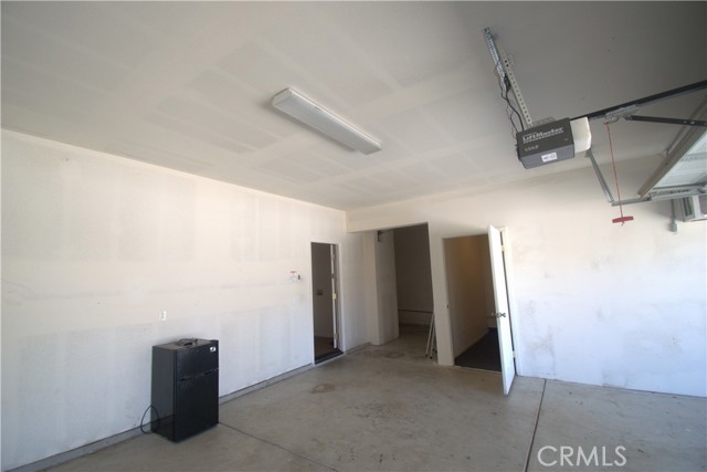 4832 Summerbreeze Court, Palmdale CA: https://media.crmls.org/medias/3b6b24d1-eedc-46b6-82d1-a1eb34e975ec.jpg