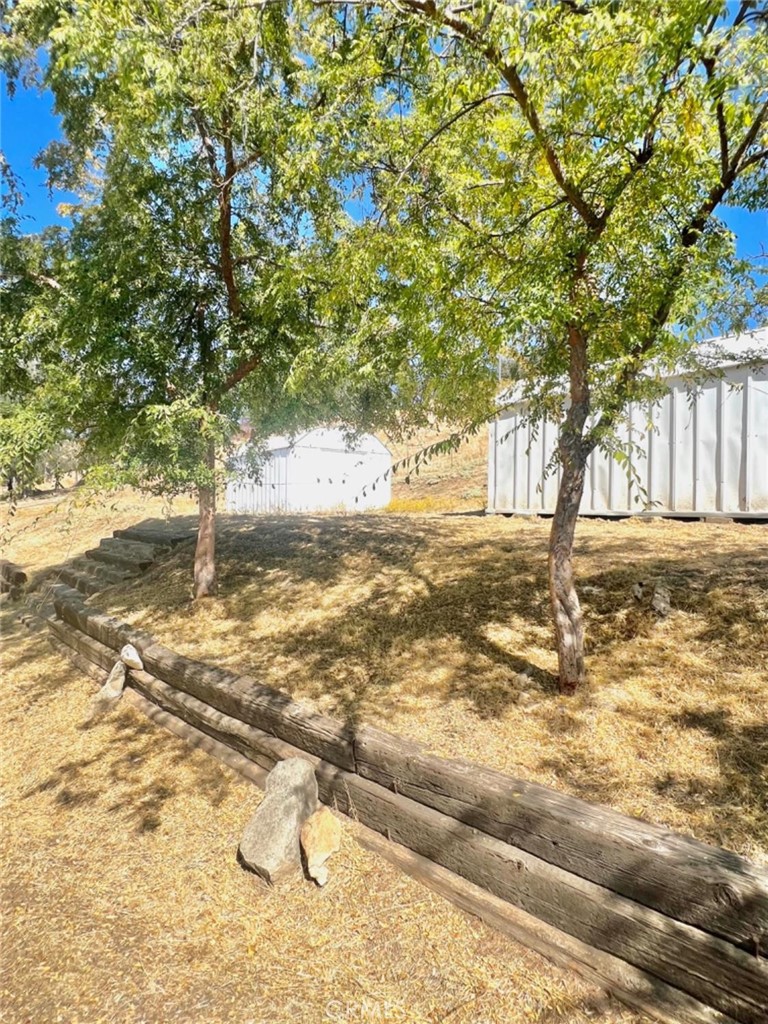 https://media.crmls.org/medias/3b6c0fff-bd65-49b5-944d-bba36da062c3.jpg?preset=X-Large