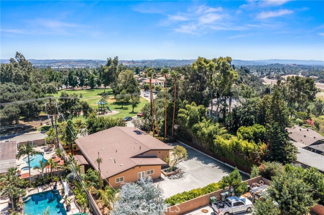 5905 Old Wheeler Road, La Verne CA: https://media.crmls.org/medias/3b6c59c4-4bfb-4a27-95e0-59063420a33a.jpg