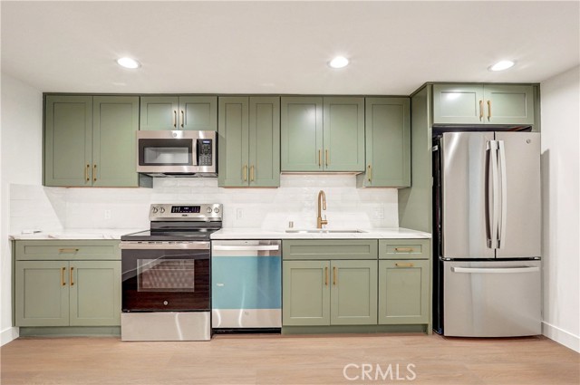 Detail Gallery Image 13 of 25 For 644 Pier Ave #5,  Santa Monica,  CA 90405 - 1 Beds | 1 Baths