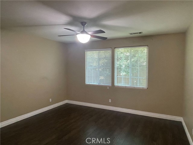 5307 Rose Arbor Lane, Bakersfield CA: https://media.crmls.org/medias/3b6d9193-cd2d-4c00-ad7c-8e373e5c554f.jpg
