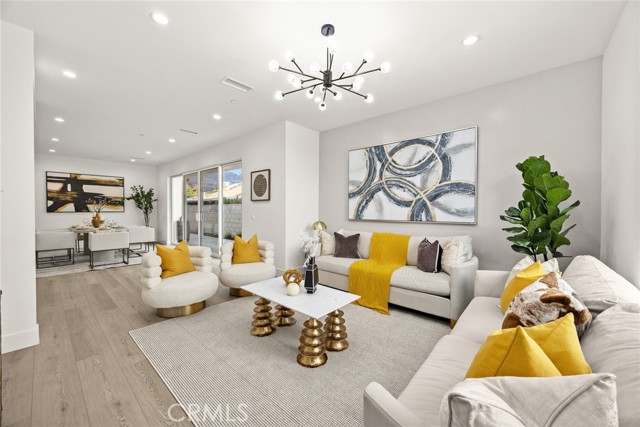 Detail Gallery Image 3 of 34 For 3815 Sycamore St, Pasadena,  CA 91107 - 5 Beds | 5/1 Baths