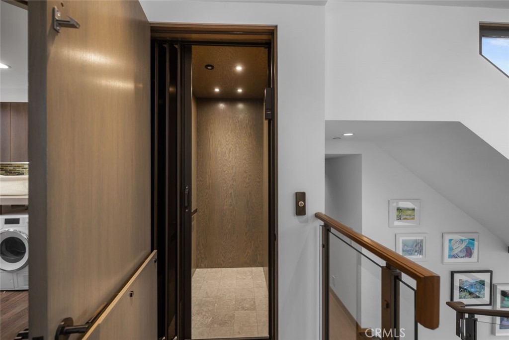 3b6e8405 C38c 4c52 B3d1 013d6144effc