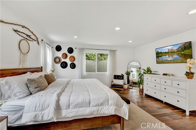 2218 S Linda Way, Santa Ana CA: https://media.crmls.org/medias/3b6f97fb-2482-450e-ae05-5514476b0410.jpg