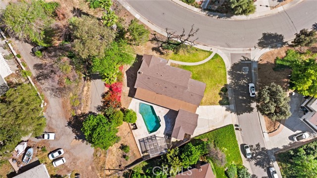 Detail Gallery Image 40 of 42 For 134 W Broadbent, Riverside,  CA 92507 - 4 Beds | 3 Baths
