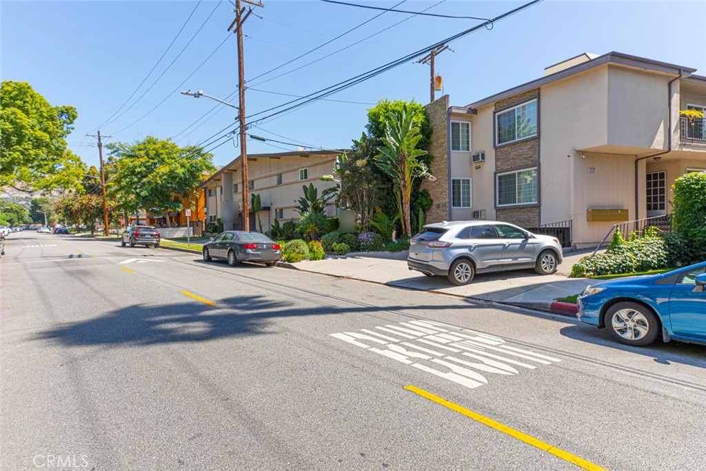 1814 Grismer AvenueBurbank img 17