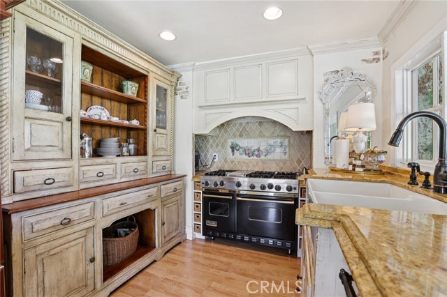 Detail Gallery Image 19 of 54 For 22015 Independencia St, Woodland Hills,  CA 91364 - 3 Beds | 2 Baths