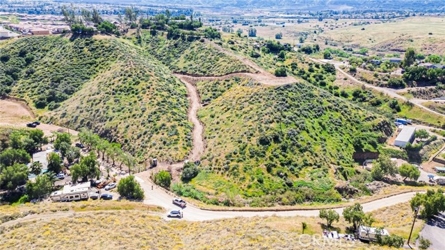 Detail Gallery Image 19 of 36 For 11251 Spanish Hills Dr, Corona,  CA 92883 - – Beds | – Baths