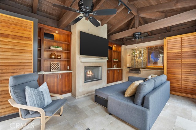 114 N Ardmore Avenue, Manhattan Beach CA: https://media.crmls.org/medias/3b71332c-501b-4f8e-a330-598a0dce1e09.jpg
