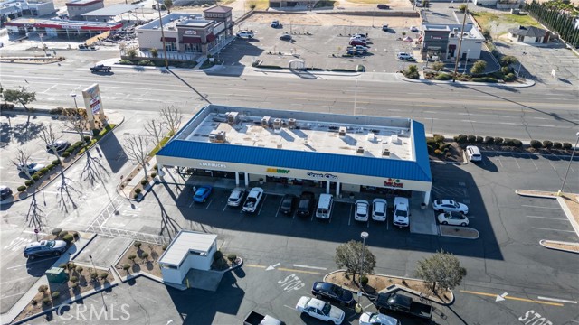 Image 4 of 10 For 17080 Bear Valley Road