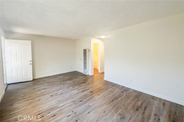 Detail Gallery Image 13 of 25 For 1123 Ohio, Long Beach,  CA 90804 - – Beds | – Baths