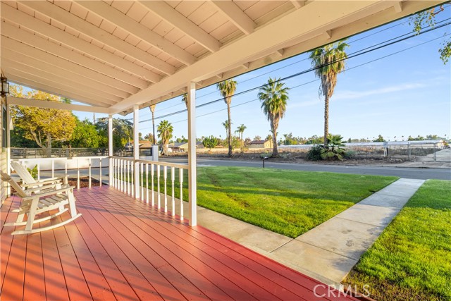 Detail Gallery Image 8 of 72 For 2572 Harrison, Riverside,  CA 92503 - 4 Beds | 3 Baths