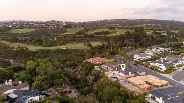 633 Rockford Road, Corona del Mar CA: https://media.crmls.org/medias/3b7450a6-572d-459c-aada-dbb63969678a.jpg