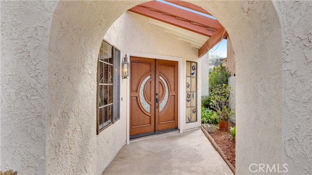 54 Falcon Ridge Drive, Pomona CA: https://media.crmls.org/medias/3b748f89-498a-472d-b3fa-d5ede9f64c13.jpg