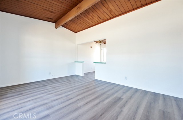 Detail Gallery Image 3 of 18 For 18237 Tullock St, Bloomington,  CA 92316 - 3 Beds | 1 Baths