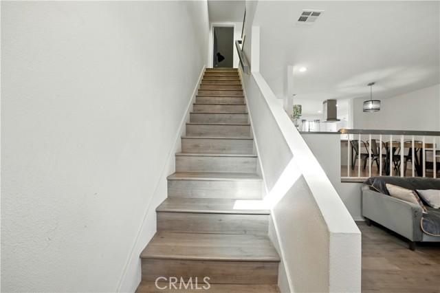 14937 Sherman Way, Van Nuys CA: https://media.crmls.org/medias/3b751b5a-71c3-4c24-9d56-7f379441d6af.jpg