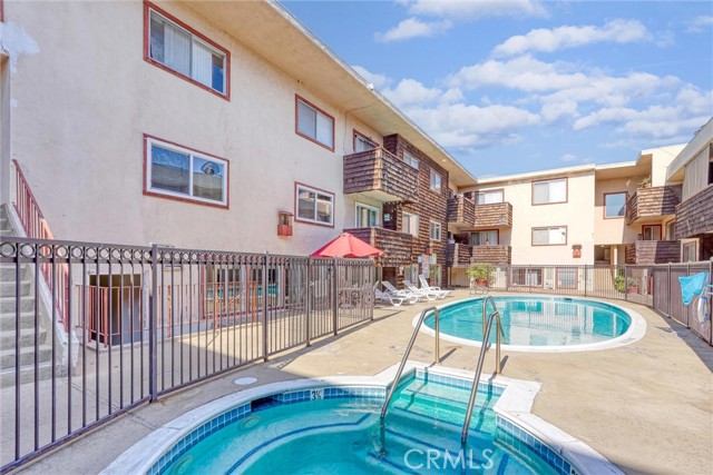 Detail Gallery Image 16 of 22 For 5400 Newcastle Ave #45,  Encino,  CA 91316 - 1 Beds | 1 Baths