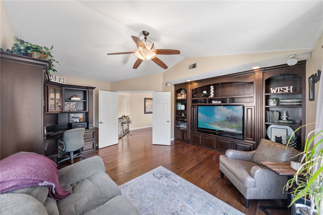 Detail Gallery Image 40 of 50 For 2929 Camellia Ct, Corona,  CA 92882 - 5 Beds | 2/1 Baths