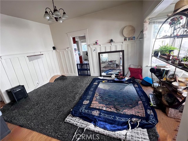Detail Gallery Image 4 of 8 For 693 Santa Barbara St, Pasadena,  CA 91101 - – Beds | – Baths