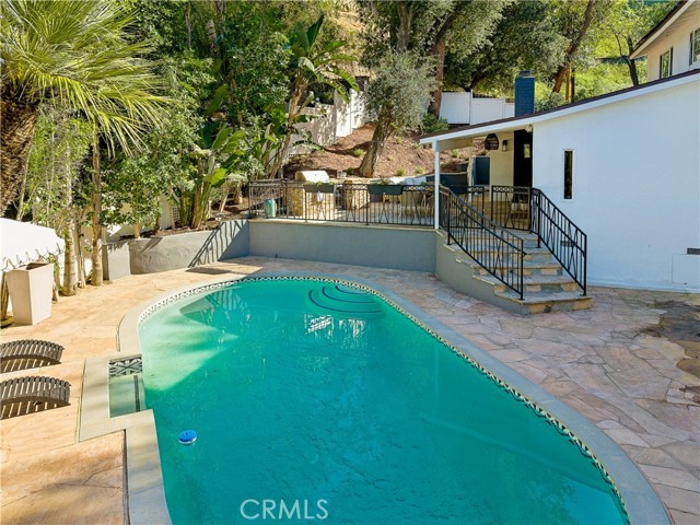 Detail Gallery Image 54 of 73 For 4590 Ensenada Dr, Woodland Hills,  CA 91364 - 3 Beds | 2/1 Baths