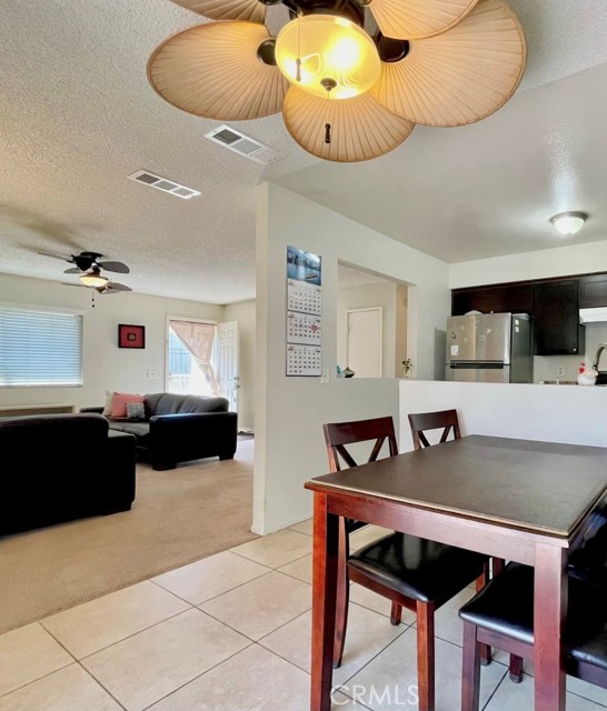 Detail Gallery Image 5 of 28 For 1335 N Elderberry Ave, Ontario,  CA 91762 - 3 Beds | 2 Baths