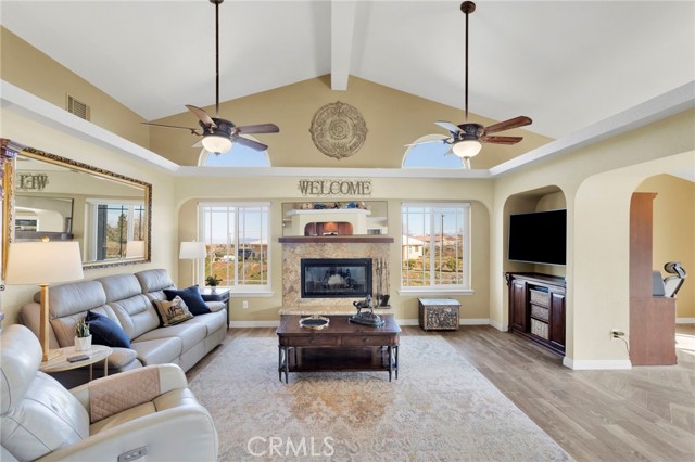 Detail Gallery Image 12 of 68 For 5205 Snow Line, Phelan,  CA 92371 - 3 Beds | 2 Baths