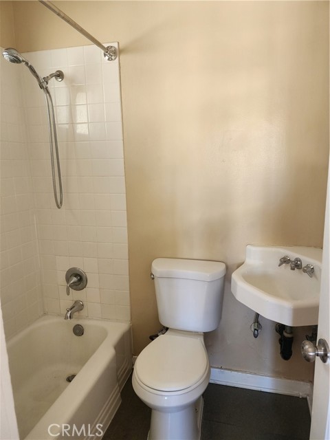 174 N Bonnie Avenue, Pasadena CA: https://media.crmls.org/medias/3b77734c-f47c-4607-9fe5-614f15c52ae8.jpg
