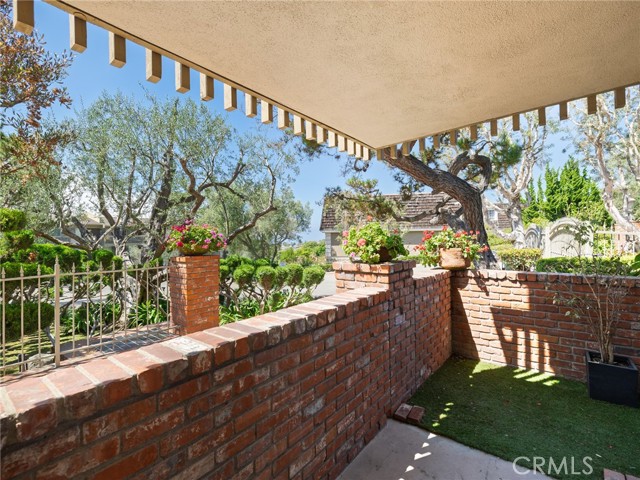 6526 Ocean Crest Drive, Rancho Palos Verdes CA: https://media.crmls.org/medias/3b782a59-f5e7-4e0c-828e-5e8166b58b4c.jpg