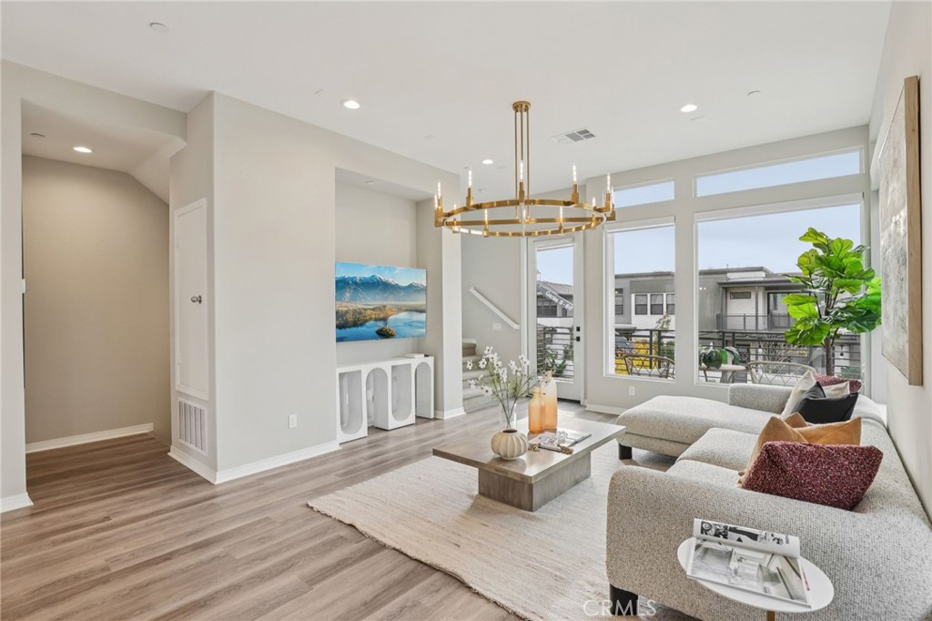 MLS #OC25253268 image #8