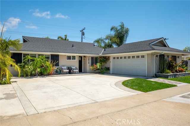 Detail Gallery Image 2 of 43 For 2818 Portola Dr, Costa Mesa,  CA 92626 - 3 Beds | 2 Baths