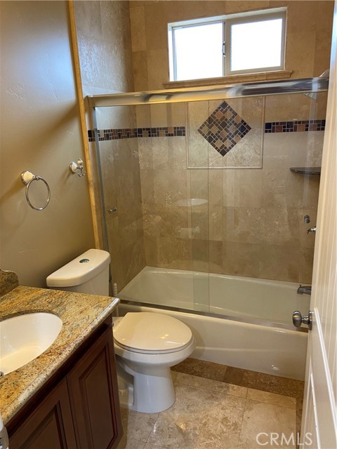 385 W 19th Street, San Pedro CA: https://media.crmls.org/medias/3b78ec65-802d-4432-8c41-a13049de0625.jpg