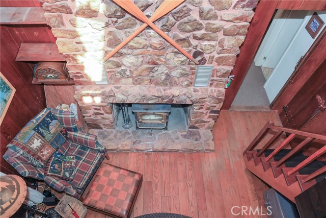 Detail Gallery Image 4 of 51 For 42690 Sonoma, Big Bear Lake,  CA 92315 - 2 Beds | 1/1 Baths