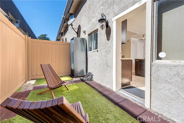 Detail Gallery Image 9 of 23 For 2229 N Broadway #J,  Santa Ana,  CA 92706 - 2 Beds | 1/1 Baths