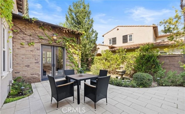 31 Prairie, Irvine CA: https://media.crmls.org/medias/3b7afcb8-b1a2-4e10-93da-8722c1cdab28.jpg