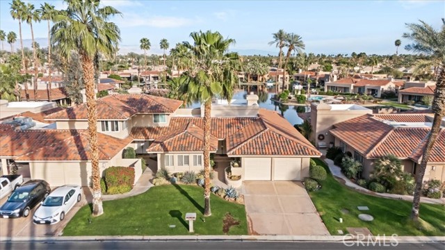 Detail Gallery Image 3 of 34 For 190 Desert Lakes, Rancho Mirage,  CA 92270 - 3 Beds | 3 Baths